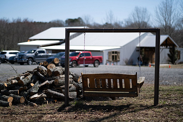 March Market at Twelve Oaks Pond